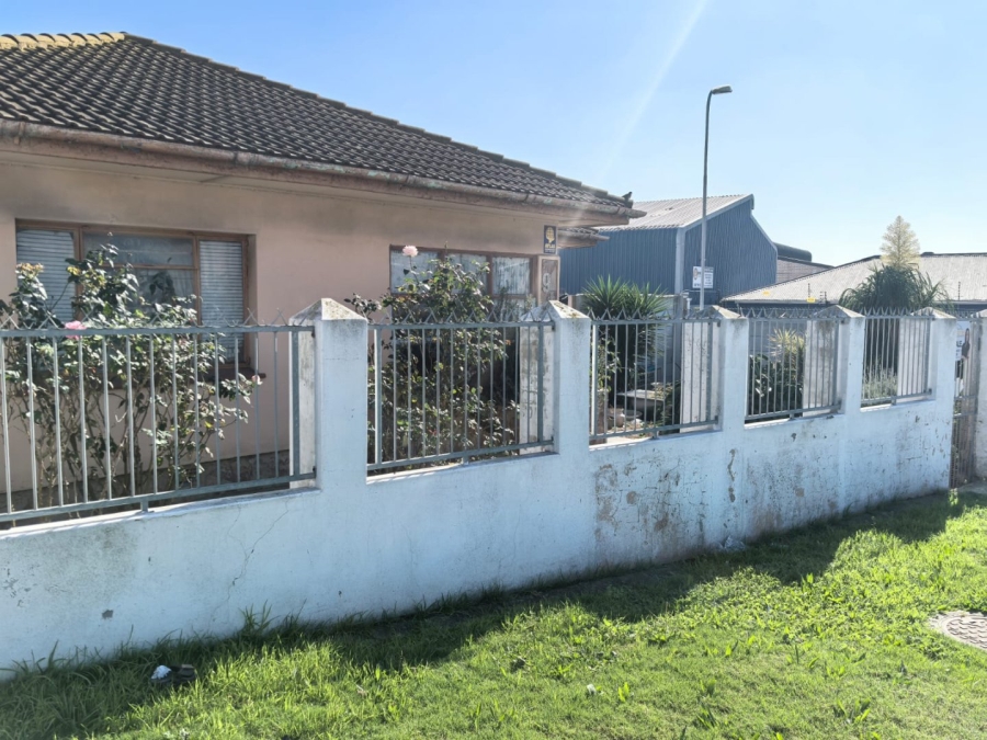 3 Bedroom Property for Sale in Sidwell Eastern Cape